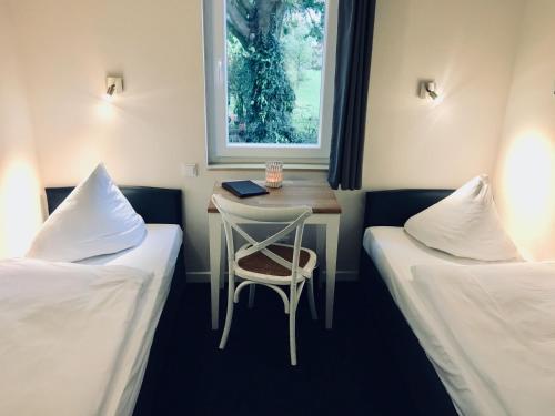 Arcade Hotel & Hostel Hamburg - image 11