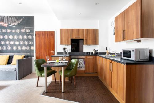 Stewart by Heeton Concept - image 2