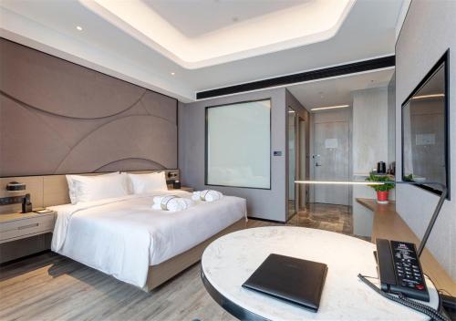 room detail thumbnail 1