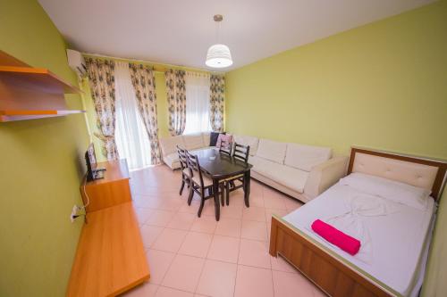 Apartments Qerret - image 2