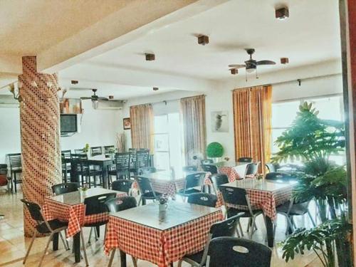 SunSea Resort in Guimaras sala