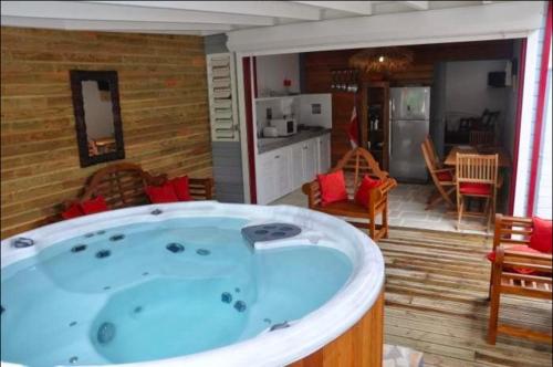 Spa, Surf camp kokoplaj, A 150m de la Plage et du Spot de Surf in Berard