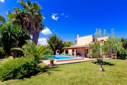 Three-Bedroom Villa image 7
