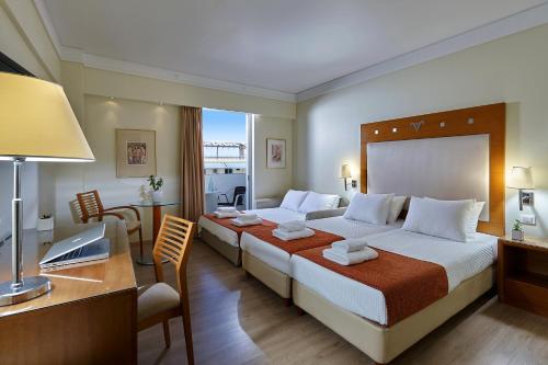 Atrion Hotel - image 3