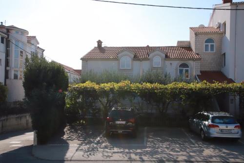  Apartments Sustic in Kaštela