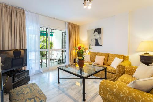 Lunamar 63 Apartment by GHR Rentals