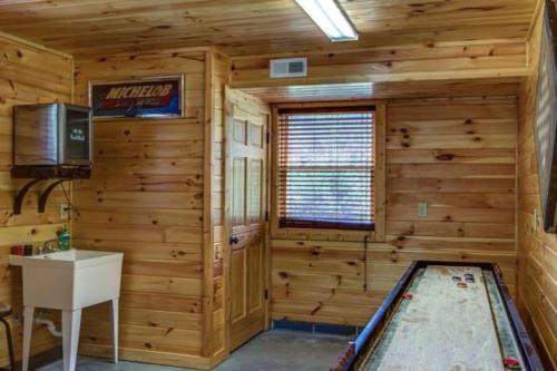 1 BR Cabin at Lodges at Eagles Nest - Gated Community in Banner Elk, USA