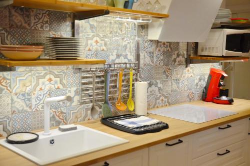 廚房, Embassy Corner in 奧蘭格里爾區