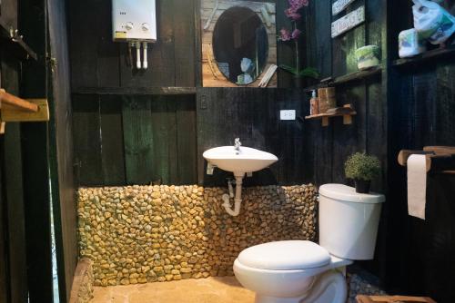 Dominican Tree House Village