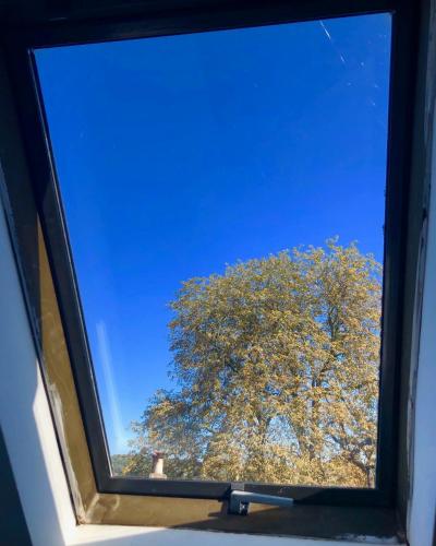 Lauras Townhouse Apartments Skylight Loft, Bath (photo 7)