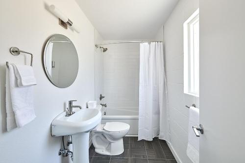 Kenton Hotel - image 14