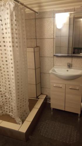 Corner munkas apartmanok
