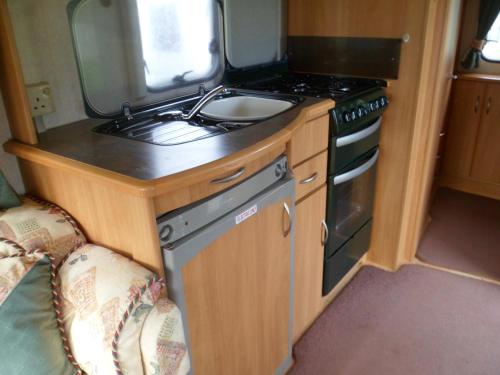 MIDSUMMER RENTAL TOURING CARAVAN