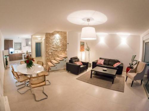 Villa Bobos place with Jacuzzi 46E in Krizine