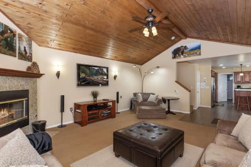 Rainbow Retreat - image 10