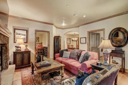 Cozy & Central Arrowhead Village Townhome Condo, Edwards (foto 2)