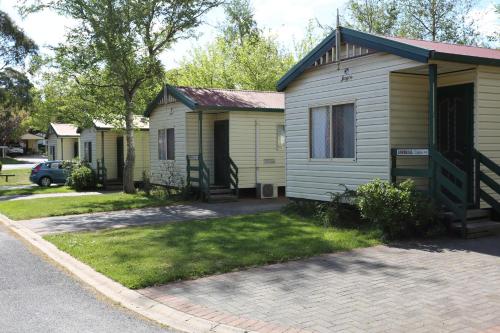 Jenolan Holiday Park - Oberon Room Type - Chalet