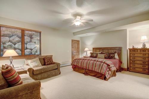 Luxury Home With Mountain Views Private Hot Tub Arrowhead Townhouse - image 9