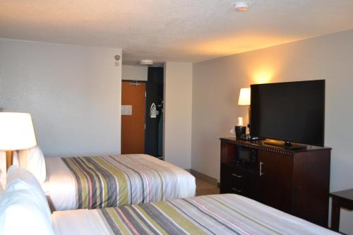 Country Inn & Suites by Radisson, Fairview Heights