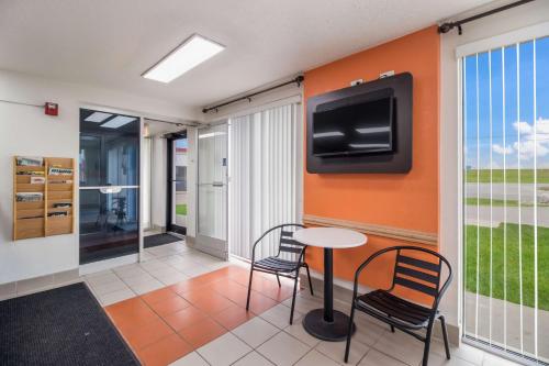 Motel 6-Fargo, ND - West Acres - North Fargo