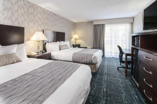 Queen Room with Two Queen Beds - Non-Smoking