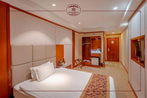 1 queen bed