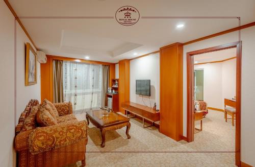room detail thumbnail 1