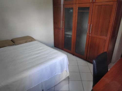 Apartamento de 3 quartos com vista para o mar