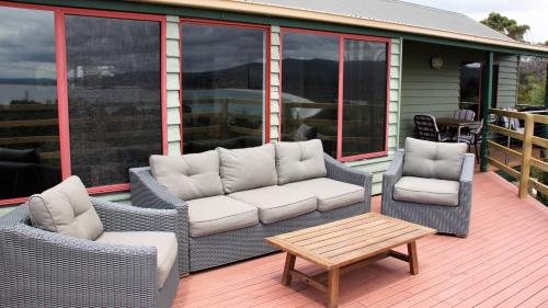 Iekārtas, DOLPHIN LOOKOUT COTTAGE - amazing views of the Bay of Fires in Binalongbeja