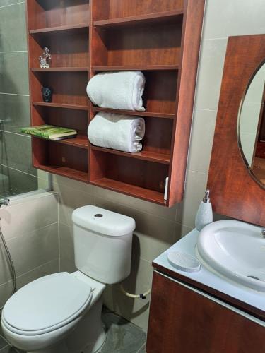 Bathroom, Spic s Lake Cottage Resort in Tanjong Sepat