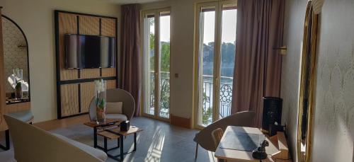 Family Suite with Sea View  and Spa Access (reservation needed) image 10