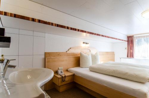 Hotel Garni Golfais – Ischgl, MO
