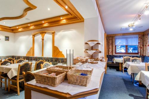 Hotel Garni Golfais – Ischgl, MO