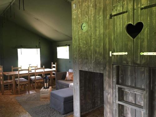Wingfield Escapes in Wingfield (Suffolk)