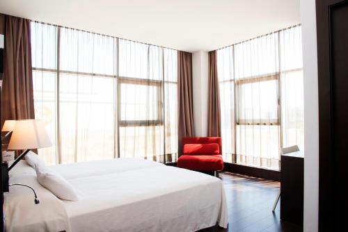Hotel Sercotel Plana Parc - image 14