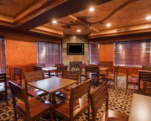 Comfort Suites