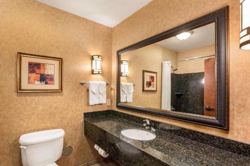 Comfort Suites