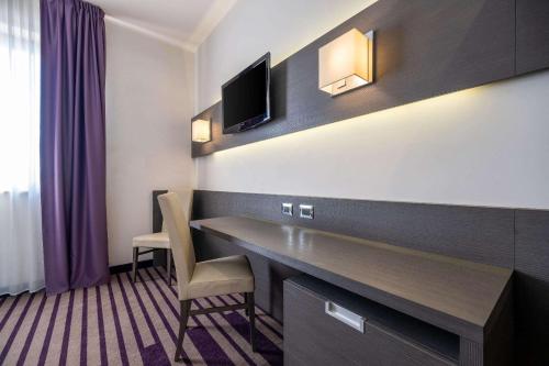 Quality Hotel Green Palace - image 4