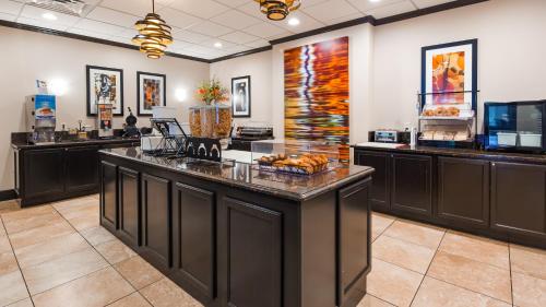 餐飲選擇, Best Western Executive Hotel of New Haven-West Haven in 西哈芬