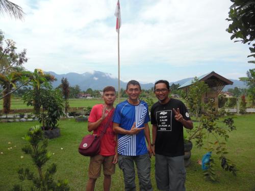 LANDBOW GREEN VILLAGE Homestay Trekking & Village Tour