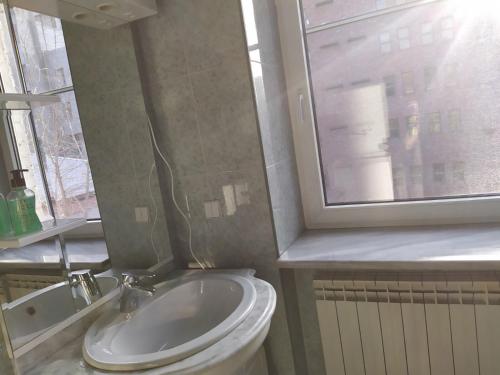 Lux in the center with Jacuzzi Most City Area, Dnipro (foto 5)