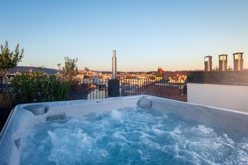 Apartment with Terrace