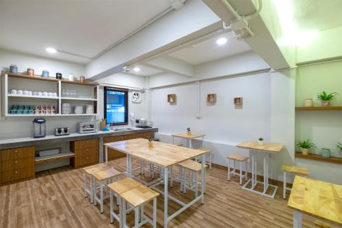 BED FRIENDS POSHTEL - 주방
