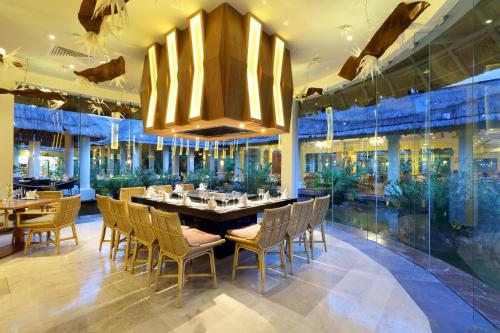 Restaurant, Grand Palladium Colonial Resort and Spa - All Inclusive in Tulum