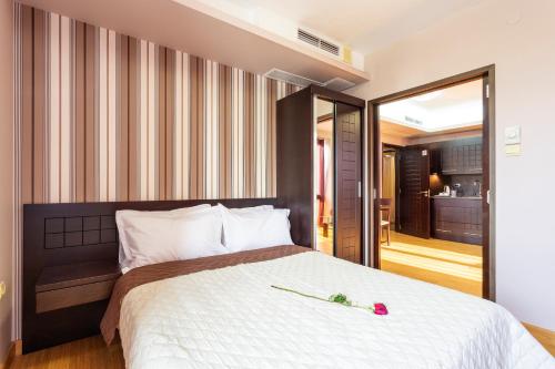 CityHome Aparthotel - main image