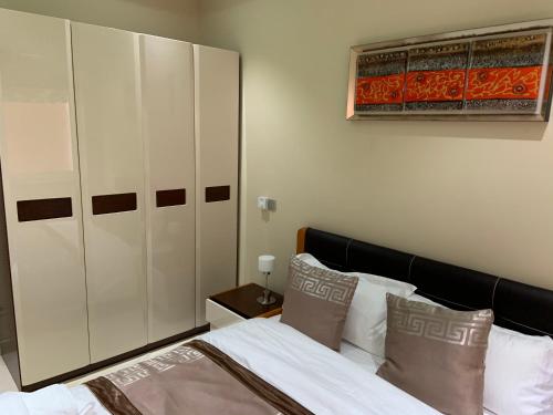 Apartment - Ground Floor image 10