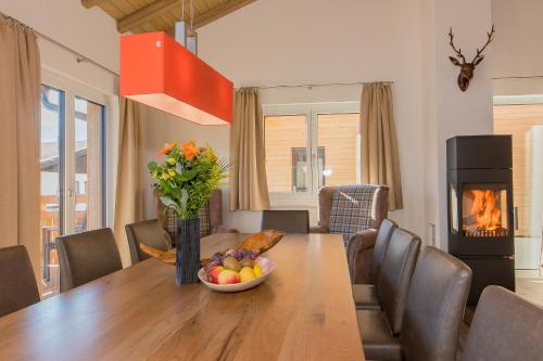 Grossglockner Chalets Zell am See in Zell Am See Airport