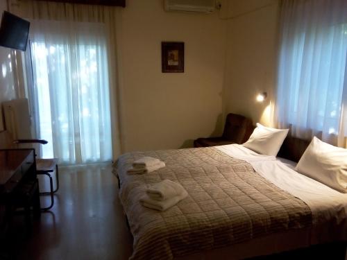2 twin beds