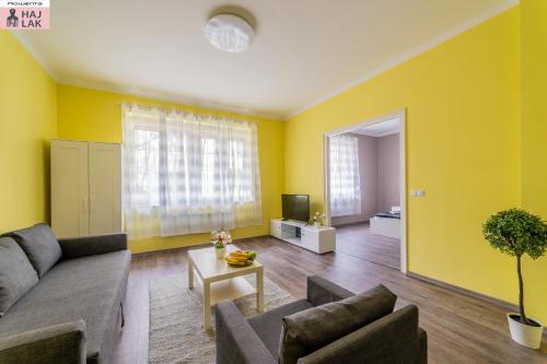  Diamond Residence - Hilltop Apartment, Ferienwohnung in Budapest