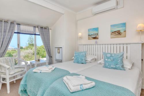 2 twin beds